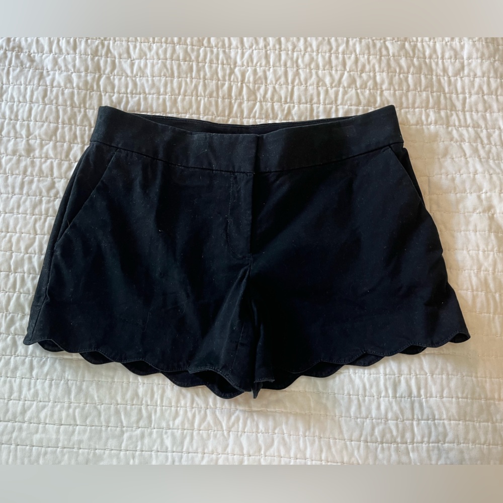 LOFT Black Scalloped Shorts